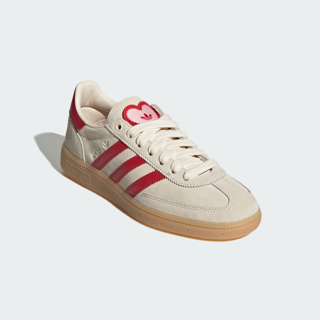 【2026年 2/1 発売】adidas Originals HANDBALL SPEZIAL “Valentine/Cream White/Better Scarlet” (アディダス オリジナルス ハンドボール スペツィアル “バレンタイン/ホワイト/スカーレット”) [KH9044]