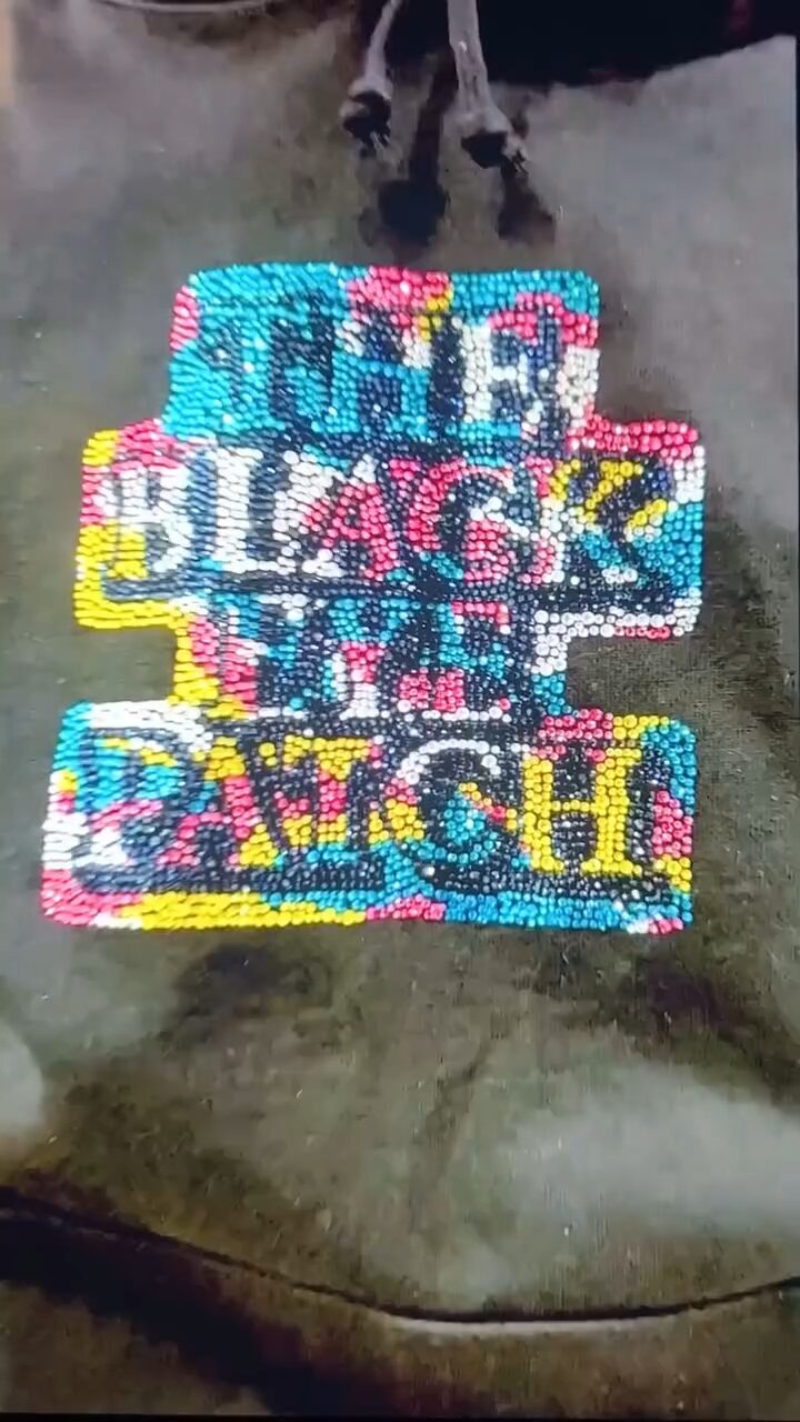 Black Eye Patch 2026 SS “CAMOUFLAGED RHINESTONED OG LABEL HOODIE”が1/3 発売 (ブラック アイ パッチ)