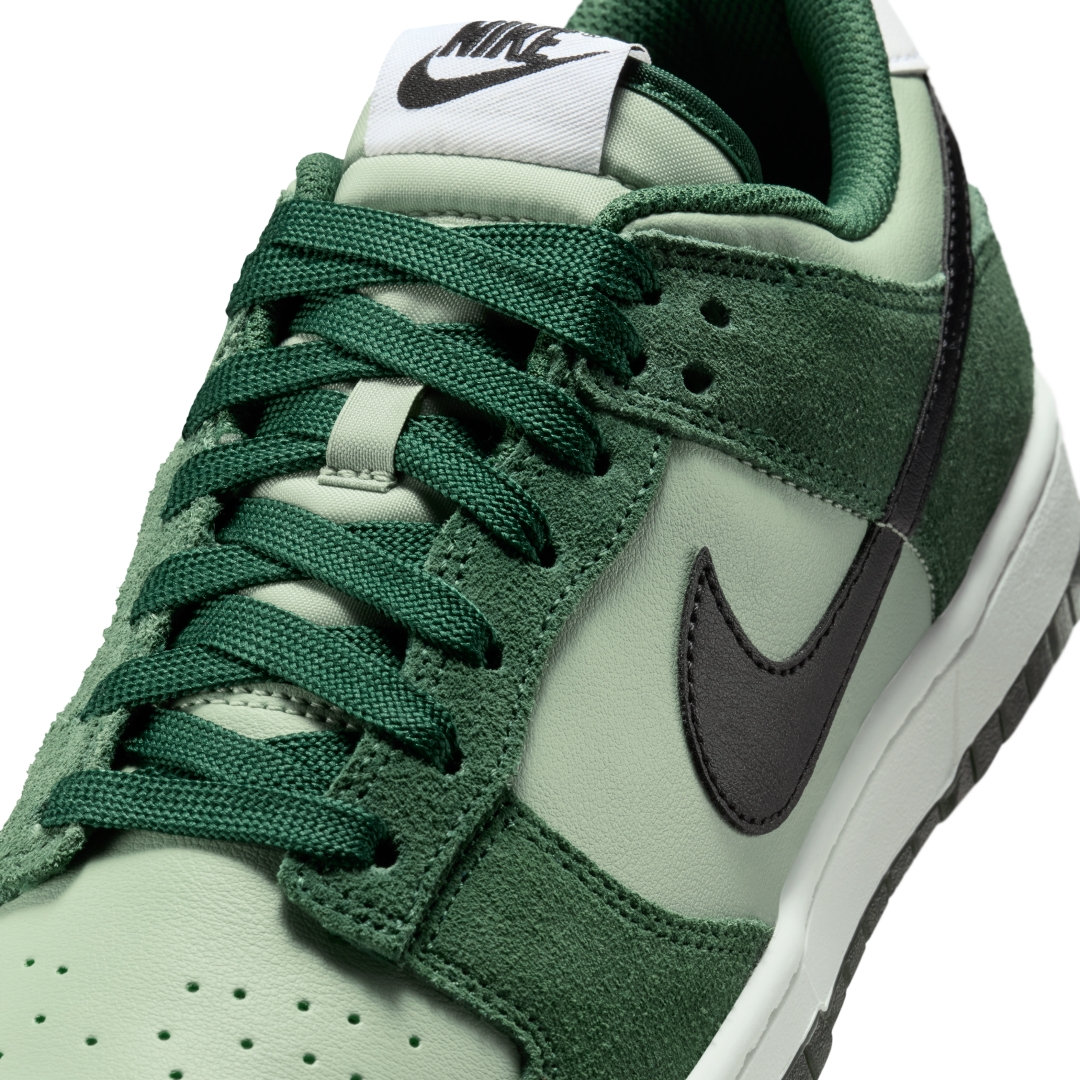 【海外発売】NIKE DUNK LOW RETRO SE “Jade Horizon/Fir” (ナイキ ダンク ロー レトロ “ジェイドホライゾン/フィー”) [IB6399-301]