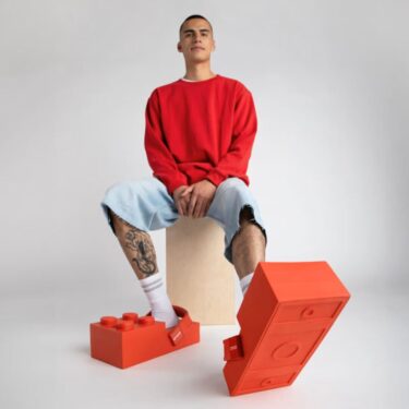 LEGO × Crocs Team Up for A Brick-Inspired Clogが2026年 2/16 発売予定 (レゴ クロックス クロッグ)