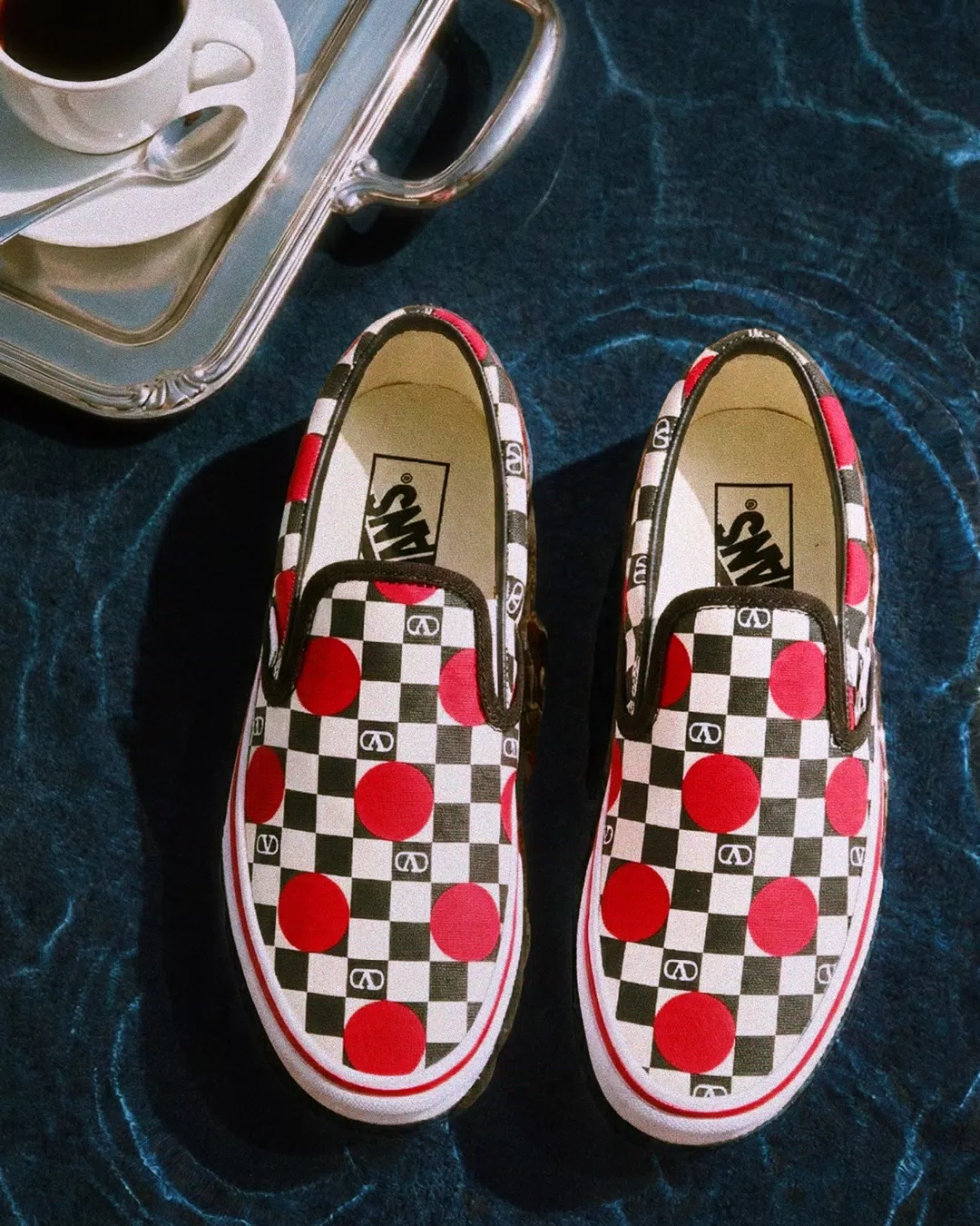 【2026 SS】Valentino Garavani × VANS コラボレーション (ヴァレンティノ ガラヴァーニ バンズ 2026年 春夏)
