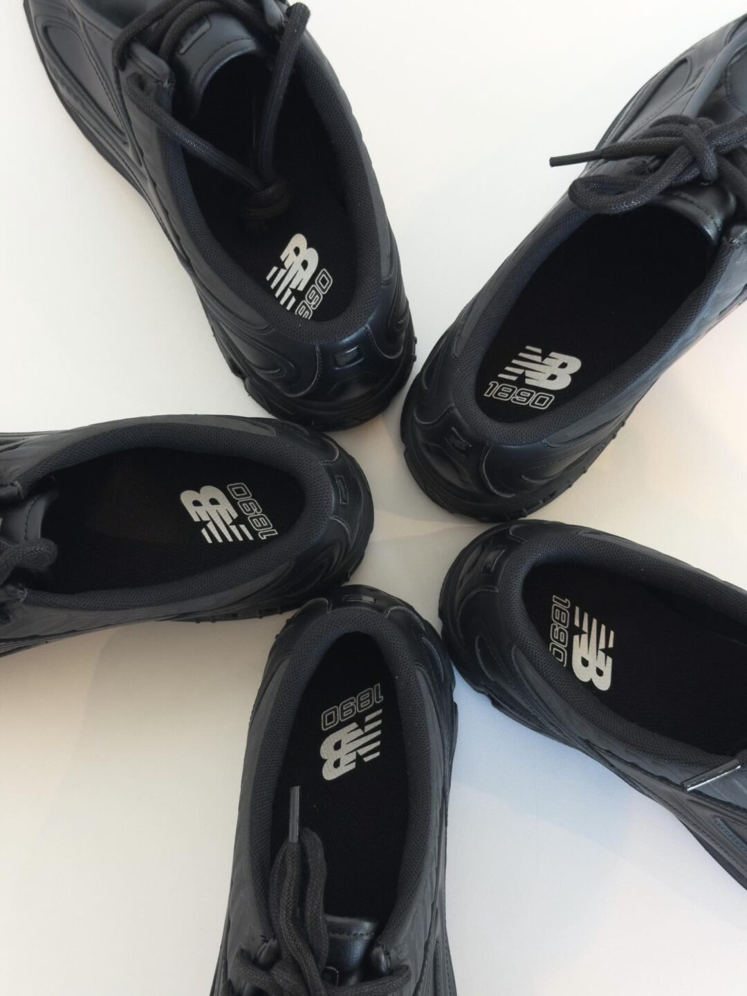【2026年 発売予定】New Balance U1890A “Triple Black Leather” (ニューバランス)