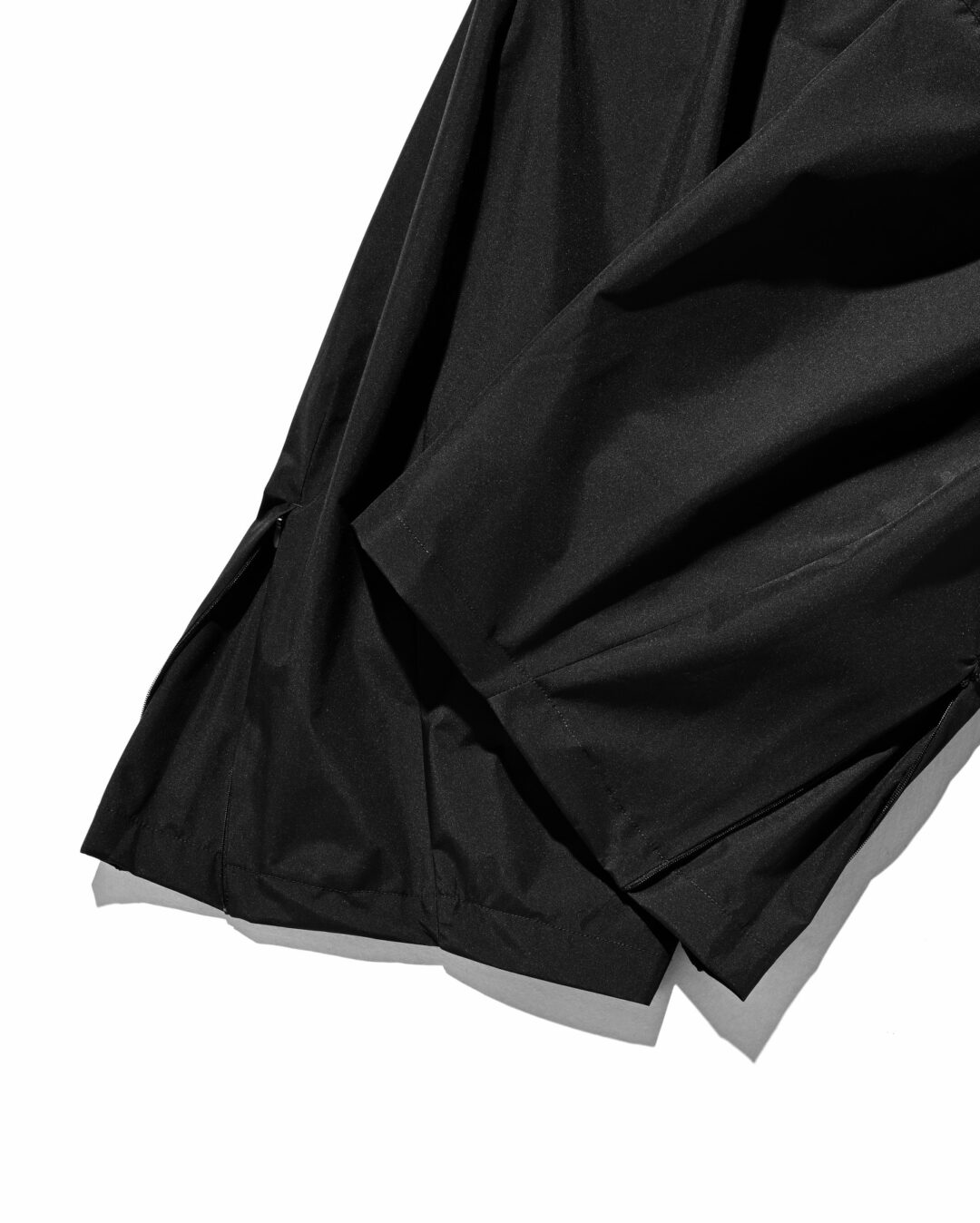 CLESSTE × Plus Phenix 2026 SS 別注 “WINDSTOPPER by GORE-TEX CITY BARREL LEG PANTS”が1/31 発売 (クレスト プラスフェニックス ゴアテックス ウィンドストッパー パンツ)