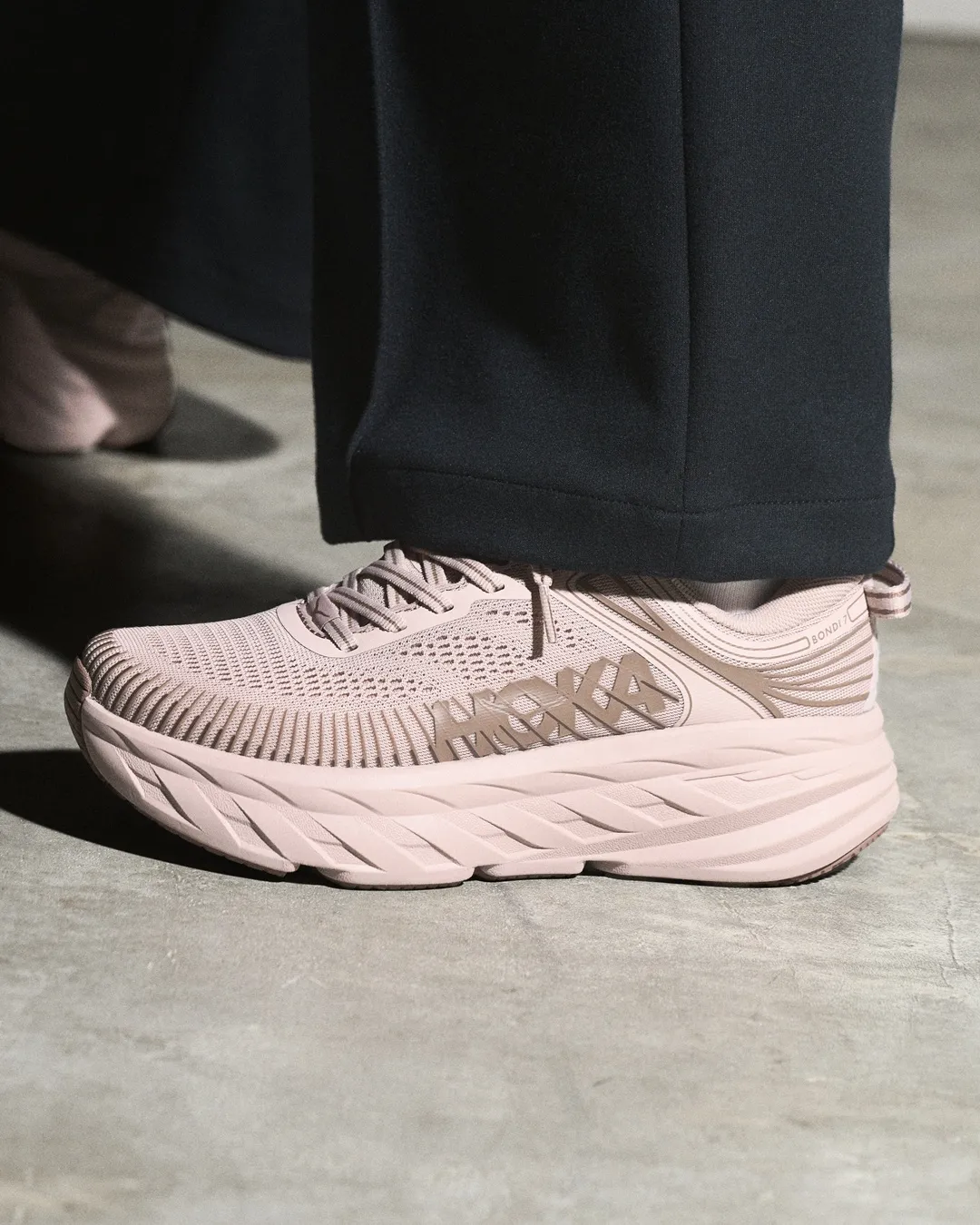 クッション性に優れたランニングシューズ HOKA BONDI 7がオリジナルに忠実なライフスタイルモデルとして2026年 1/30 復刻 (ホカ ボンダイ) ​[1110518/1110519]