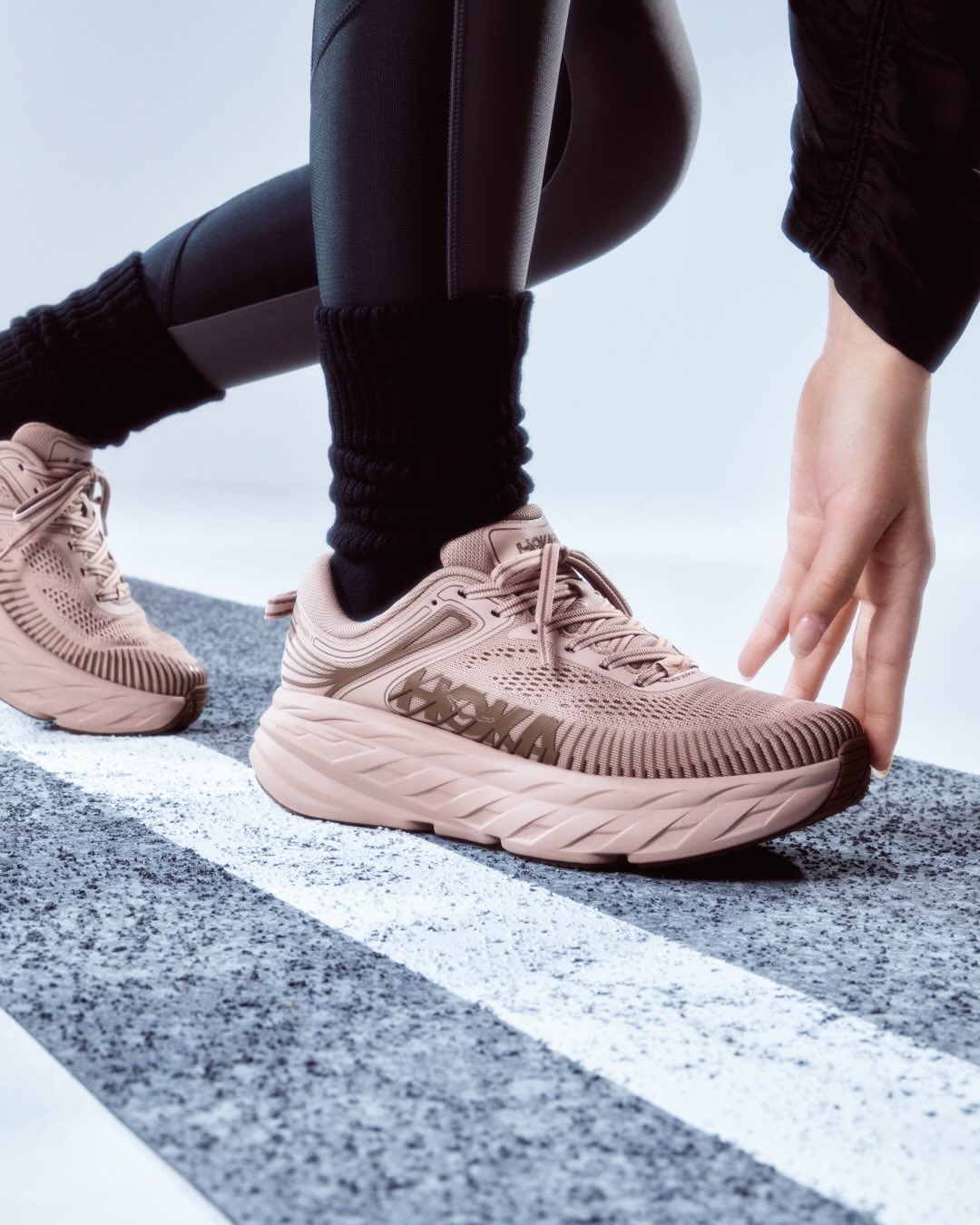 クッション性に優れたランニングシューズ HOKA BONDI 7がオリジナルに忠実なライフスタイルモデルとして2026年 1/30 復刻 (ホカ ボンダイ) ​[1110518/1110519]