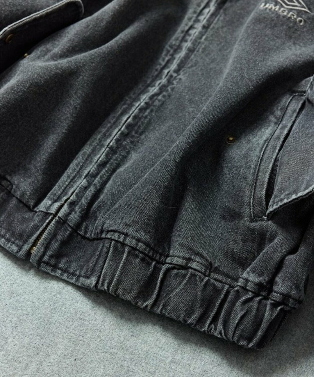 FREAK’S STORE × UMBRO 2026 SS 別注 “SP Denim Stand Collar Blouson”が1月下旬 発売 (フリークスストア アンブロ)