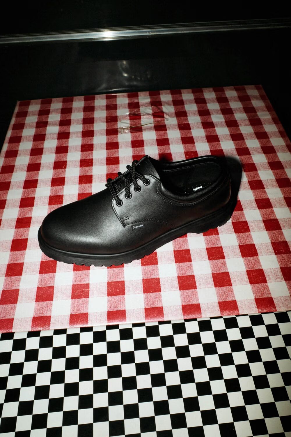 【SUPREME 2026 SS – シュプリーム 2026年 春夏】国内 5/2 発売予定 – week 10に「Dr. Martens Postal Supreme」コラボが登場予定
