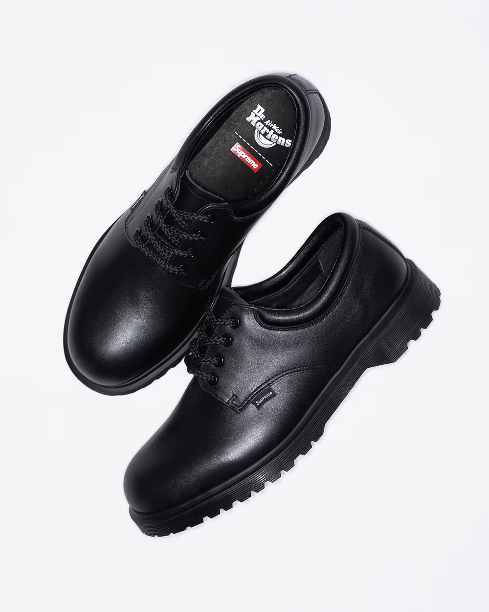 【SUPREME 2026 SS – シュプリーム 2026年 春夏】国内 5/2 発売予定 – week 10に「Dr. Martens Postal Supreme」コラボが登場予定