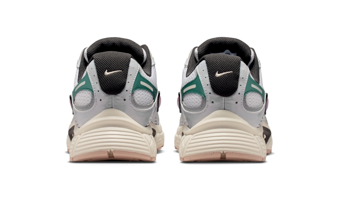 【2026年 春 発売予定】Social Status × NIKE V5 RNR SP (ソーシャル ステータス ナイキ) [IU3431-101/IU3431-301]