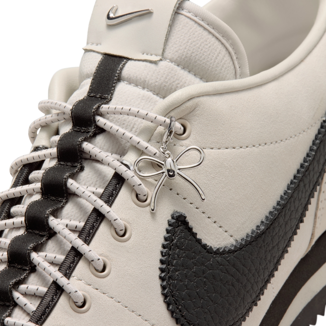 【2026年 発売予定】Serena Williams/SWDC × NIKE W CORTEZ “Black/Light Iron Ore” (セリーナ ウィリアムズ ナイキ コルテッツ) [II5708-002/II5708-003]