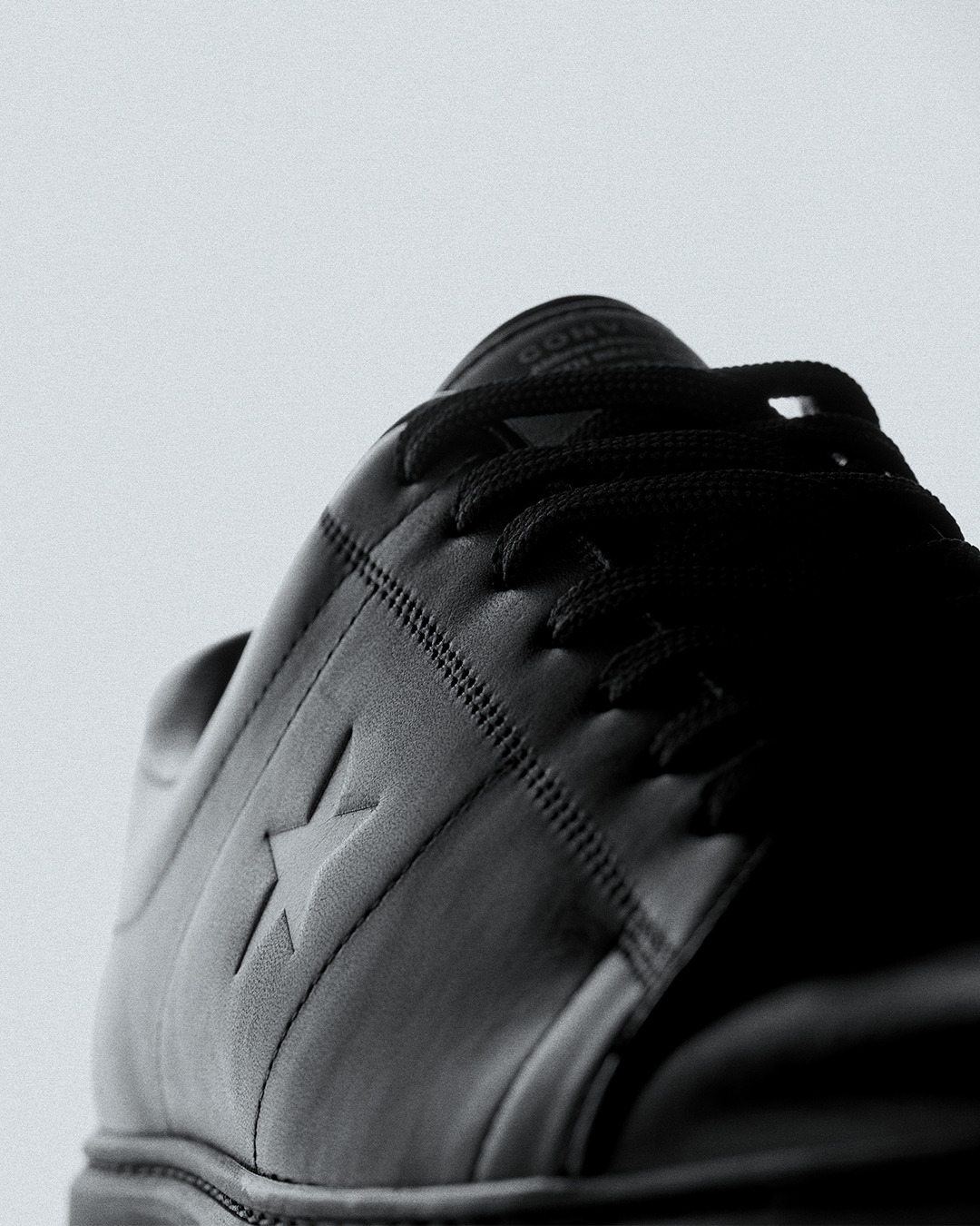 レザーに特化したCONVERSE 新レーベル「ROYAL STAR/ ロイヤルスター」が2026年 3/6 発売 (コンバース)