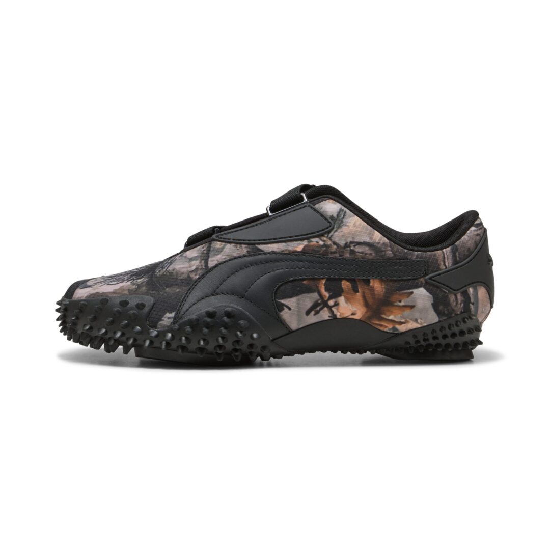 【2026年 2/20 発売】PUMA MOSTRO CAMO II “PUMA Black/Ice Coffee & Chocolate/Strawberry Burst” (プーマ モストロ カモ “ブラック/チョコレート”) [405312-01/405312-02]