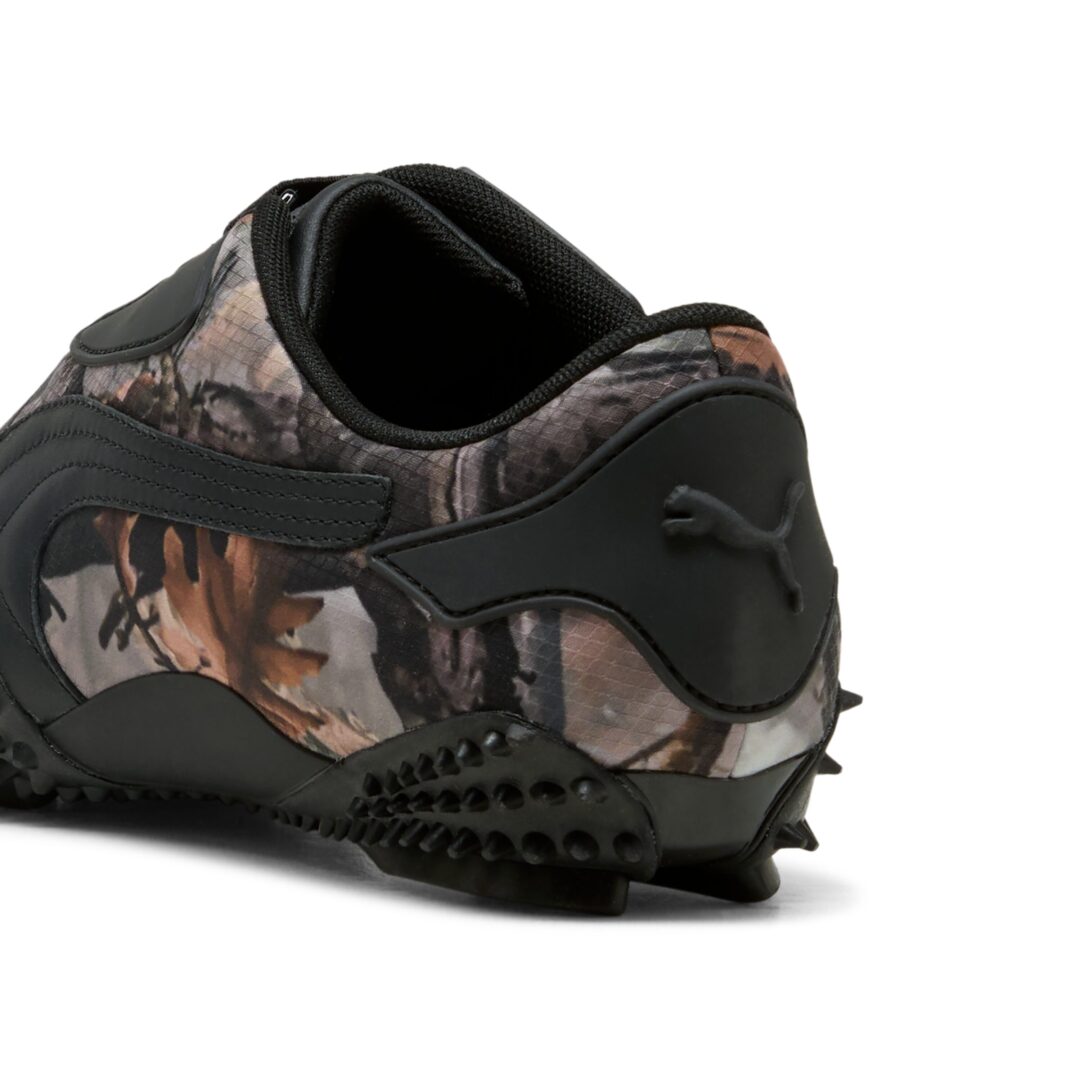 【2026年 2/20 発売】PUMA MOSTRO CAMO II “PUMA Black/Ice Coffee & Chocolate/Strawberry Burst” (プーマ モストロ カモ “ブラック/チョコレート”) [405312-01/405312-02]