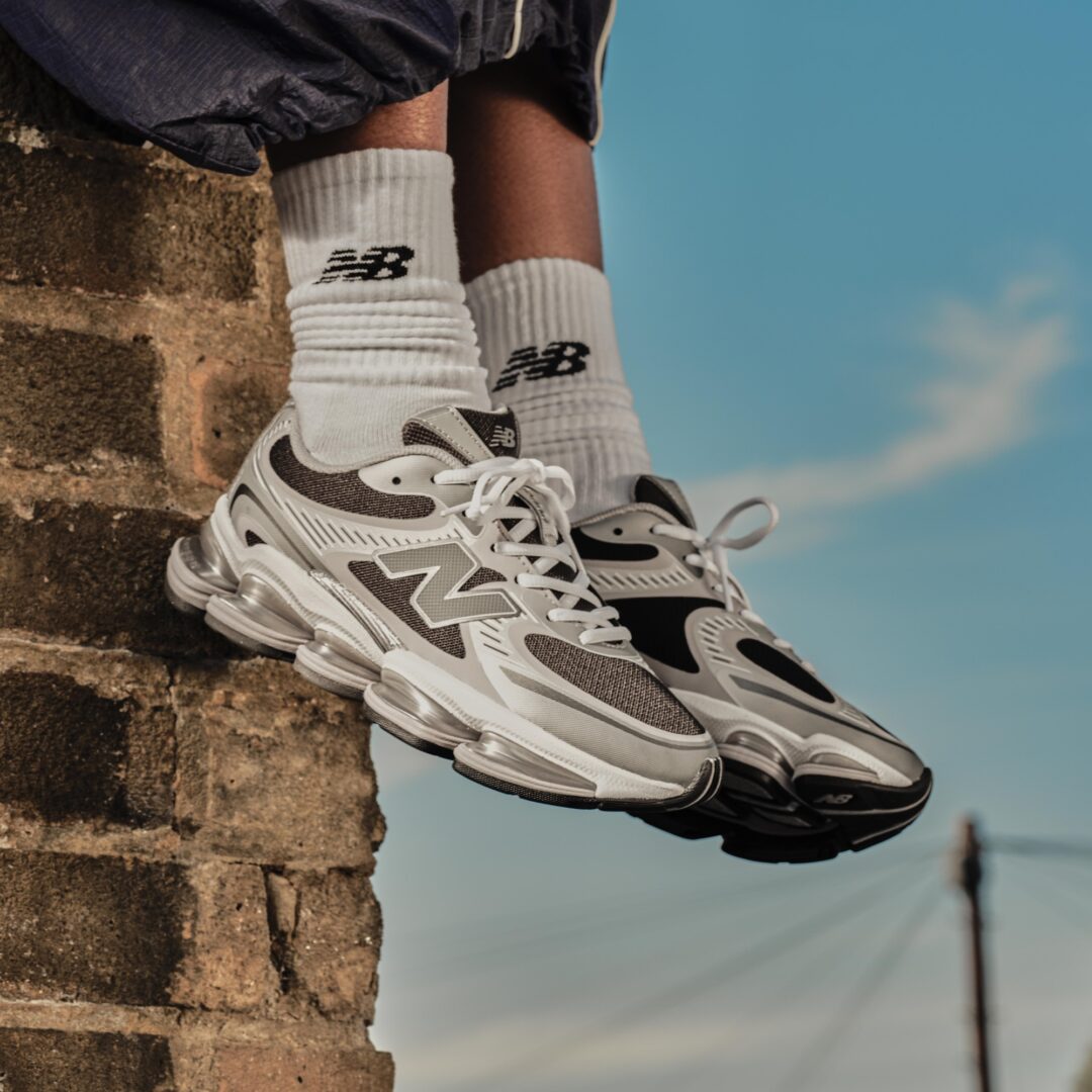 【海外発売】New Balance U20003OZ “Silver Metallic/Faded Black” (ニューバランス) [U20003OZ]