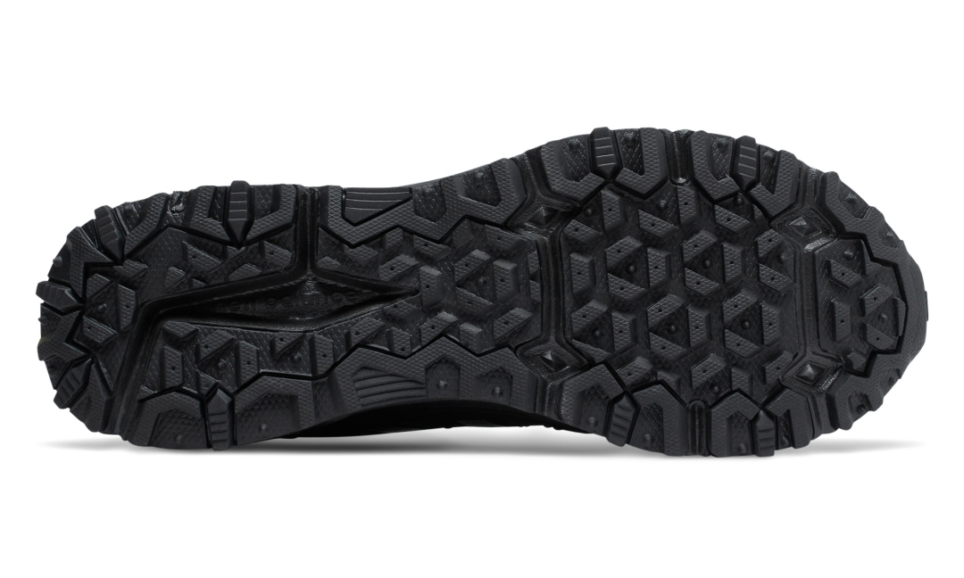 【国内発売中】New Balance MT410 CK5 “Triple Black” (ニューバランス) [MT410CK5]