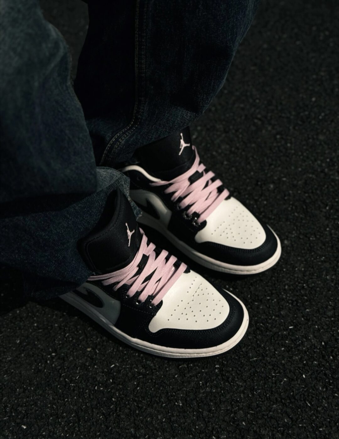 【2026年 4/11 発売】NIKE AIR JORDAN 1 LOW SE “Anthracite/Iced Carmine” (ナイキ エア ジョーダン 1 ロー “アンスラサイト/アイズドカーマイン”) [II0595-001]