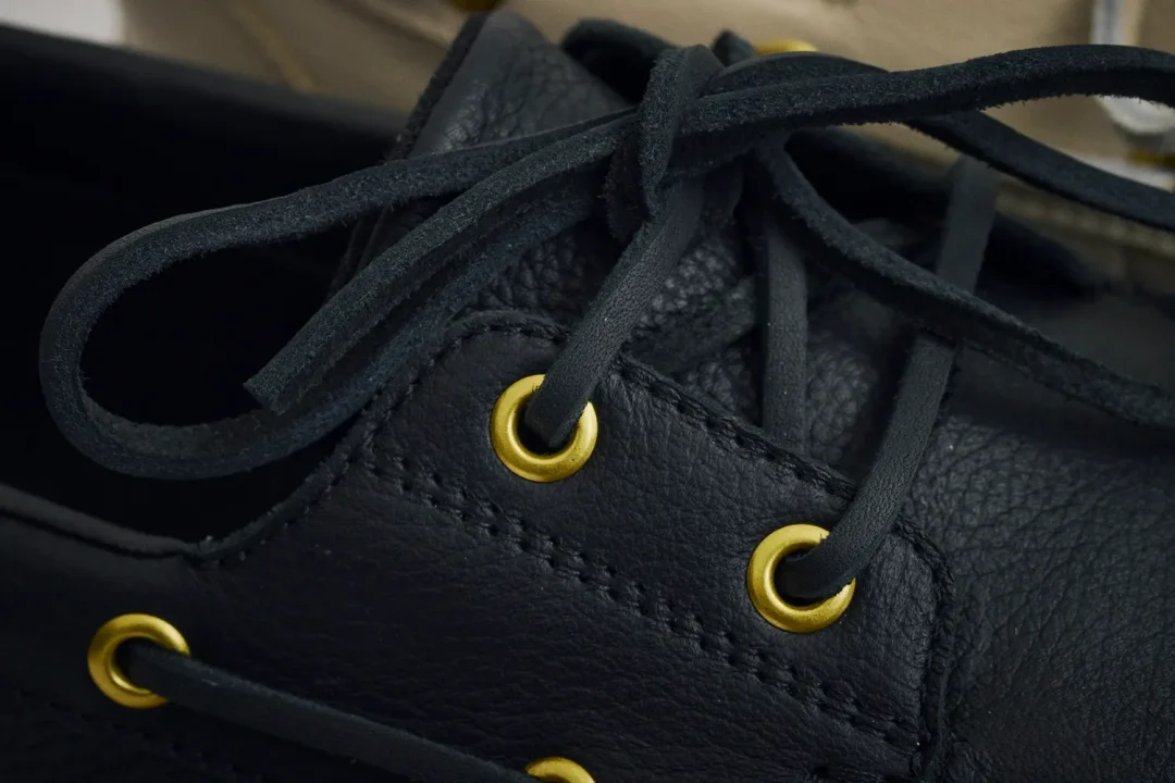 【2026年 2/16 発売】VANS 2-EYELET BOAT SHOE “Leather Black & Tan” (バンズ 2アイレット ボート シューズ “レザー ブラック/タン”) [VN000Z11TAN/VN000Z11CJK]