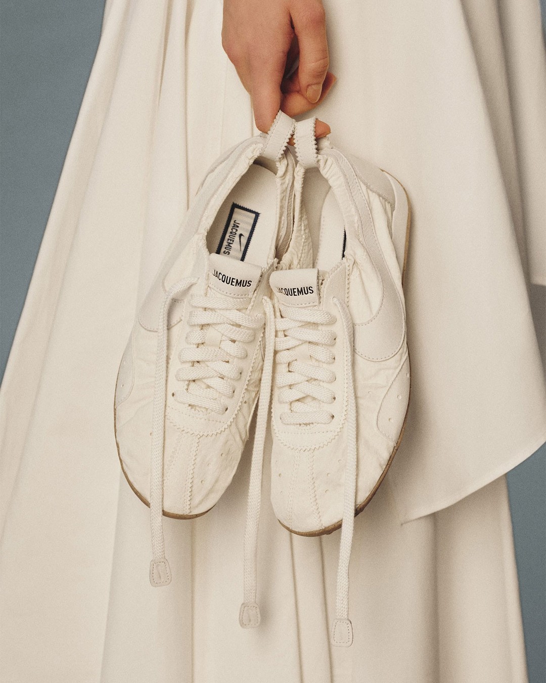 【2026年 春 発売予定】JACQUEMUS × NIKE MOON SHOES 2026 SS (ジャックムス ナイキ ムーンシューズ) [HV8547-002/HV8547-200/HV8547-601]
