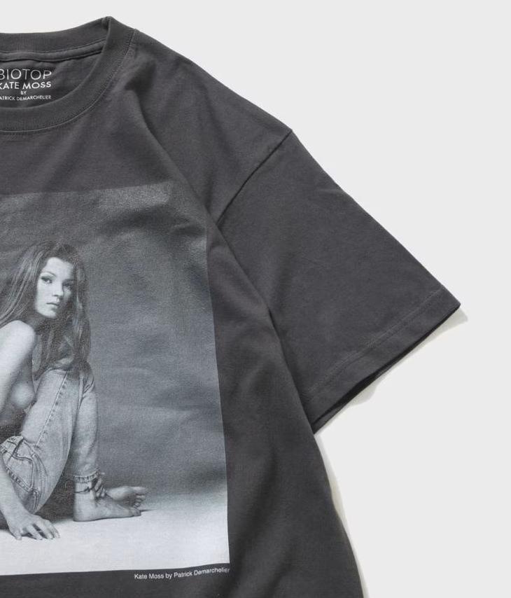 「Kate moss/ケイト・モス」をプリントしたBIOTOP “KateMoss by Patrick Demarchelier” Photo Tee 2026年 春夏モデルが3/14 発売 (ビオトープ)