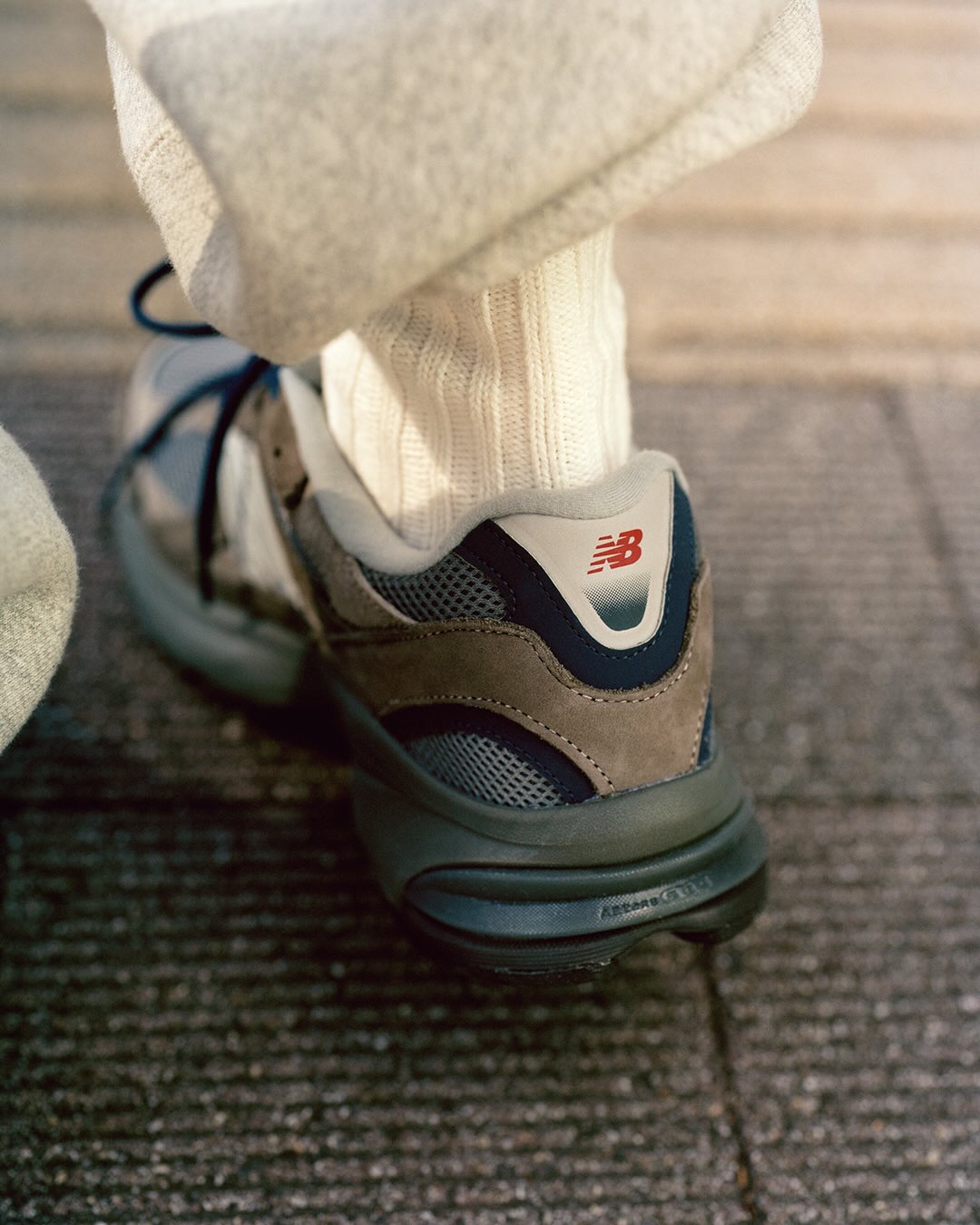 【2026年 2/20 発売】Khakis × New Balance U2010 741 “Day Tour” (カーキス ニューバランス) [U2010741]