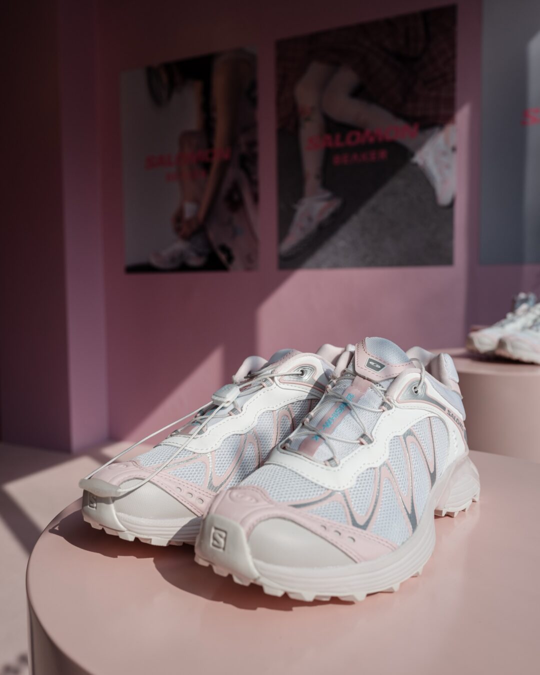 【2026年 2/20 発売】BEAKER × Salomon XT-WHISPER (ビーカー サロモン)