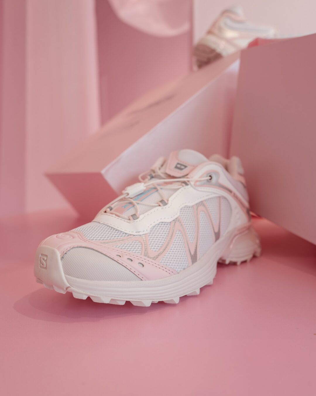 【2026年 2/20 発売】BEAKER × Salomon XT-WHISPER (ビーカー サロモン)