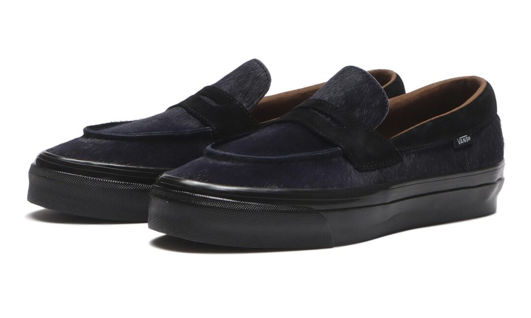 【2026年 3/1 発売】ローファーを再解釈したアーカイブモデル VANS PREMIUM LOAFER 53 “Pony Hair Dress Blues” (バンズ プレミアム ローファー “ポニーヘア”) [VN000VASLKZ]