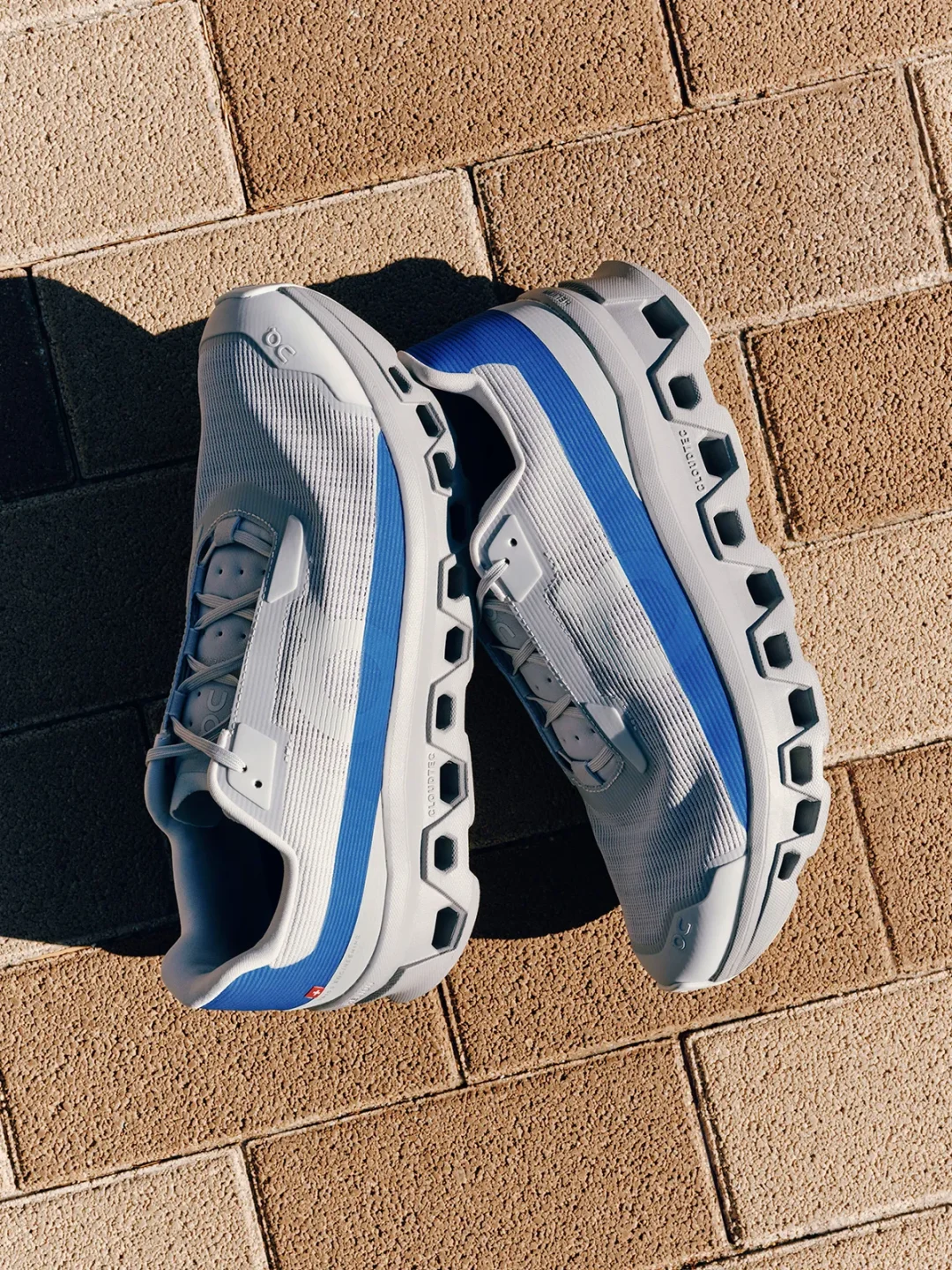 【BILLY’S EXCLUSIVE・2026年 2/20 発売】On Cloudmonster Void “Glacier/Alloy” (ビリーズ オン クラウドモンスター ヴォイド) [3MG10911536]