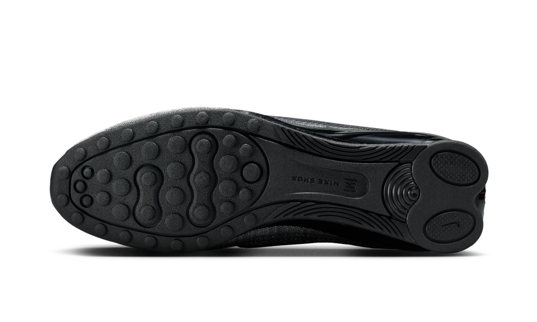 【2026年 3月 発売予定】Naked × NIKE SHOX Z “Metallic Hematite/Wolf Grey” (ネイキッド ナイキ ショックス “ヘマタイト/グレー”) [IO9319-001]