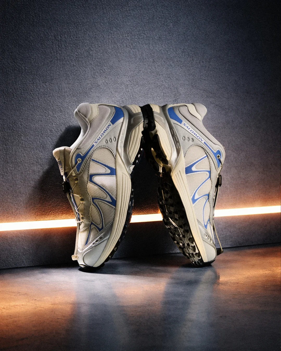 【2026年 2/27 発売】Salomon XT-WHISPER “Vanilla Ice/Almond Milk/Castlerock” (サロモン) [L49218900/L49219100/L49219300]