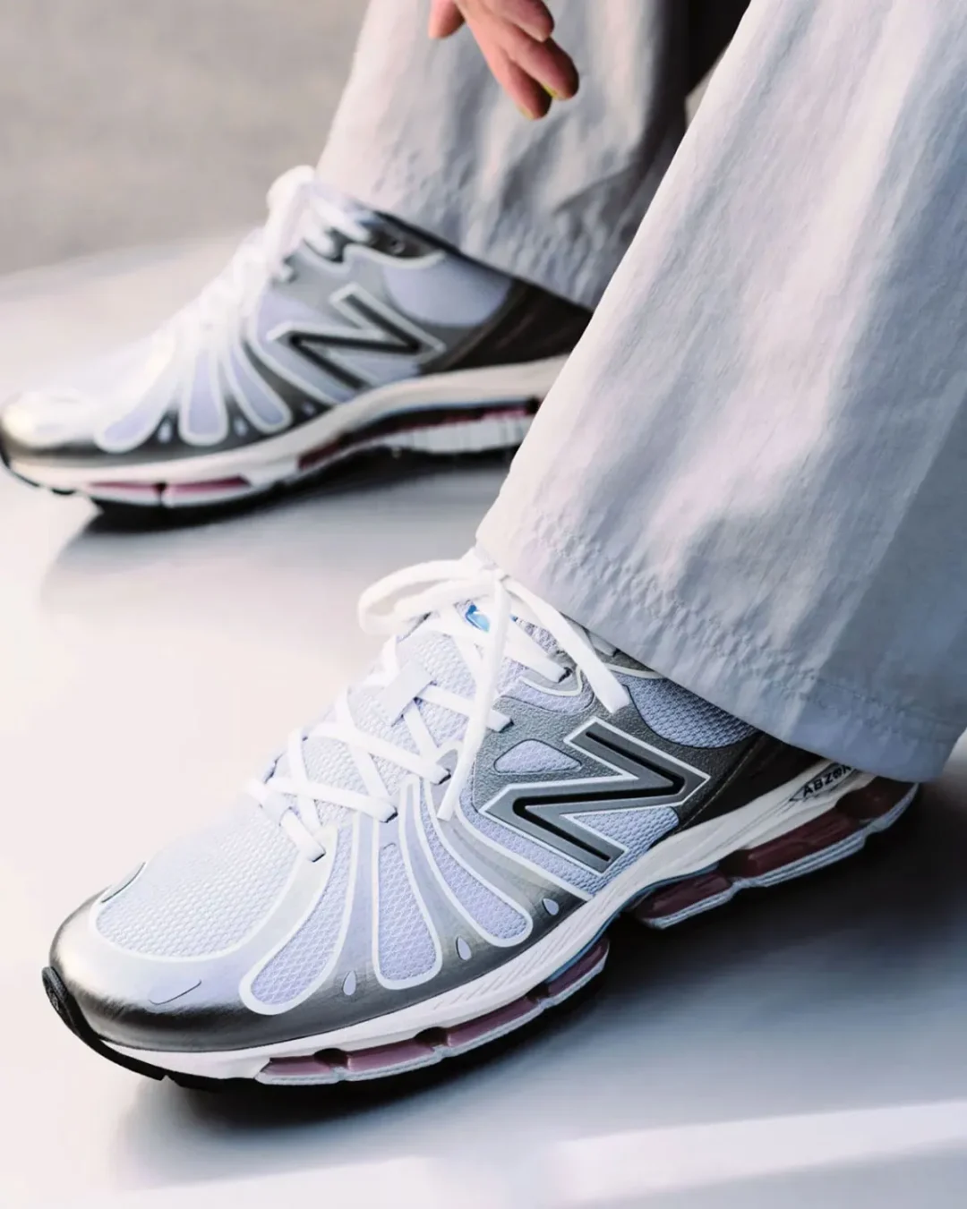 【2026年 4/24 発売予定】New Balance U1890 7NG “Silver/Pink” (ニューバランス) [U18907NG]