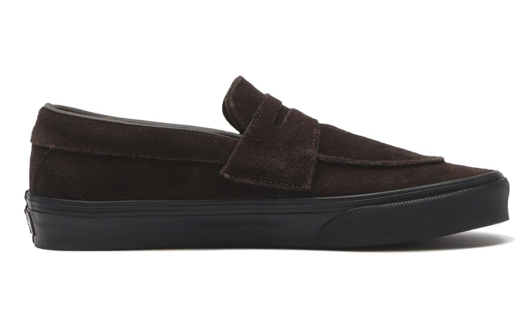 【2026年 2/16 発売】ローファーを再解釈したアーカイブモデル VANS LOAFER 53 “Suede Brown” (バンズ ローファー “スエード ブラウン”) [VN000Z0GBRO]