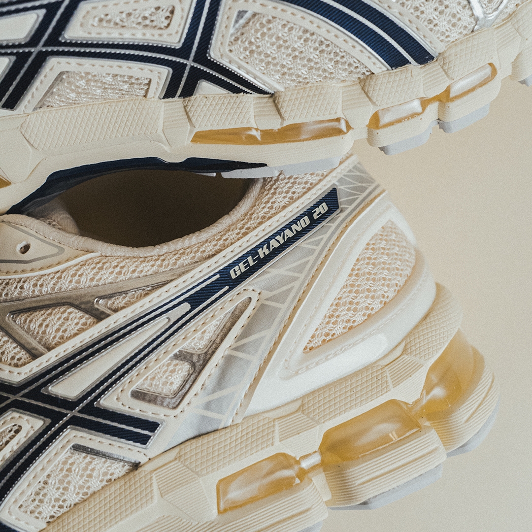 【2026年 3/12 発売】ASICS GEL-KAYANO 20 “Cream/Independence Blue” (アシックス ゲルカヤノ) [1203A388.104]