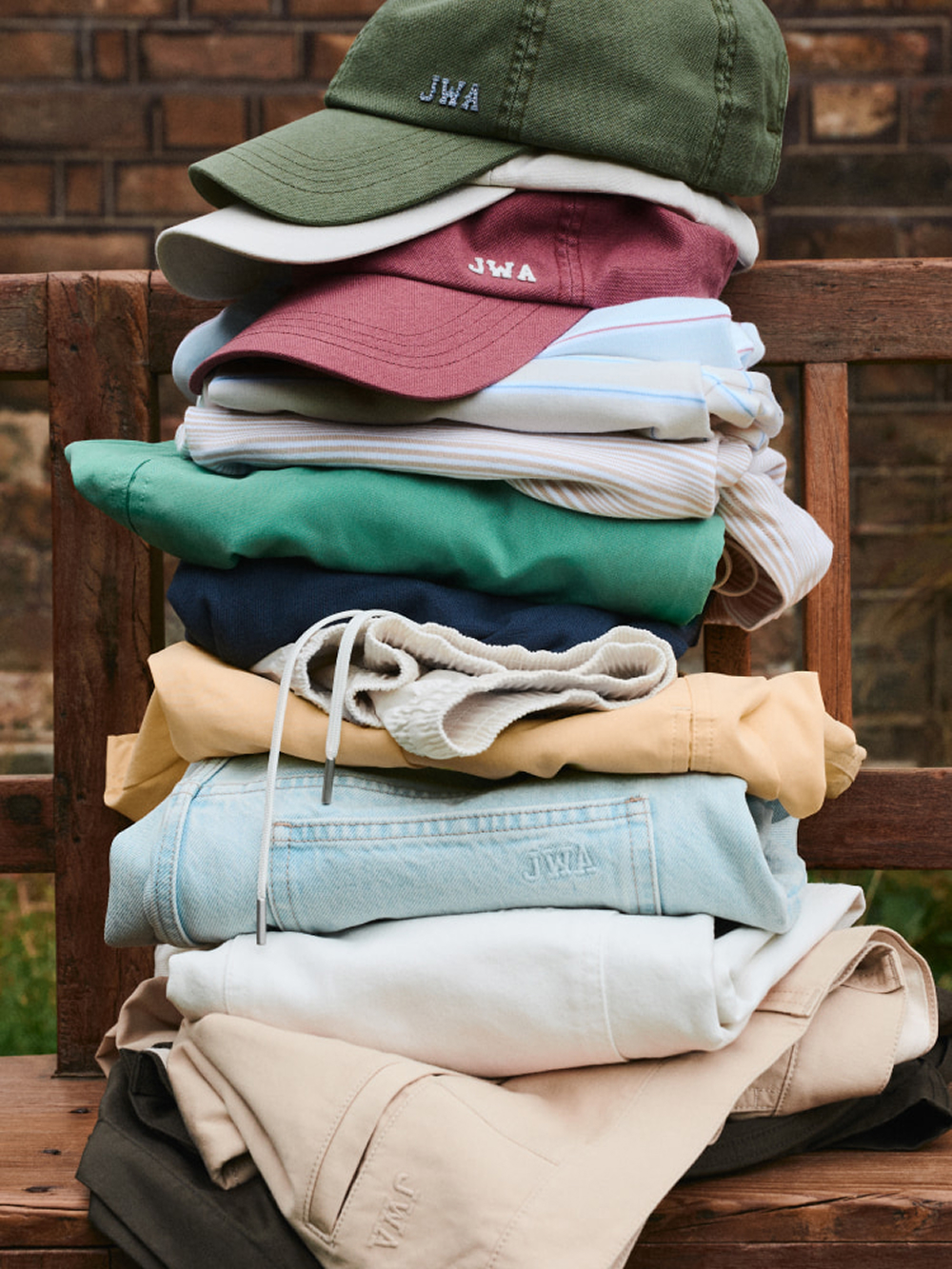 UNIQLO and JW ANDERSON 2026年 春夏コレクションが2/27 8:15 発売 (ユニクロ J.W.アンダーソン)