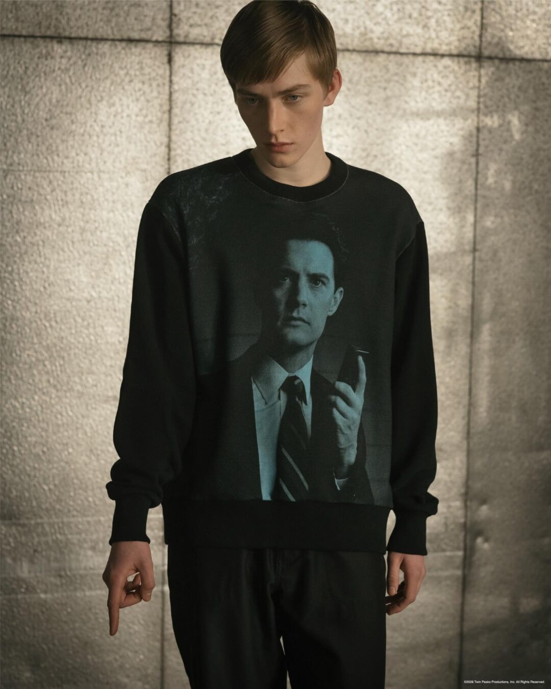 ドラマ「Twin Peaks」× UNDERCOVER 2026 SS コラボアイテムが2/7 発売 (ツイン・ピークス アンダーカバー)