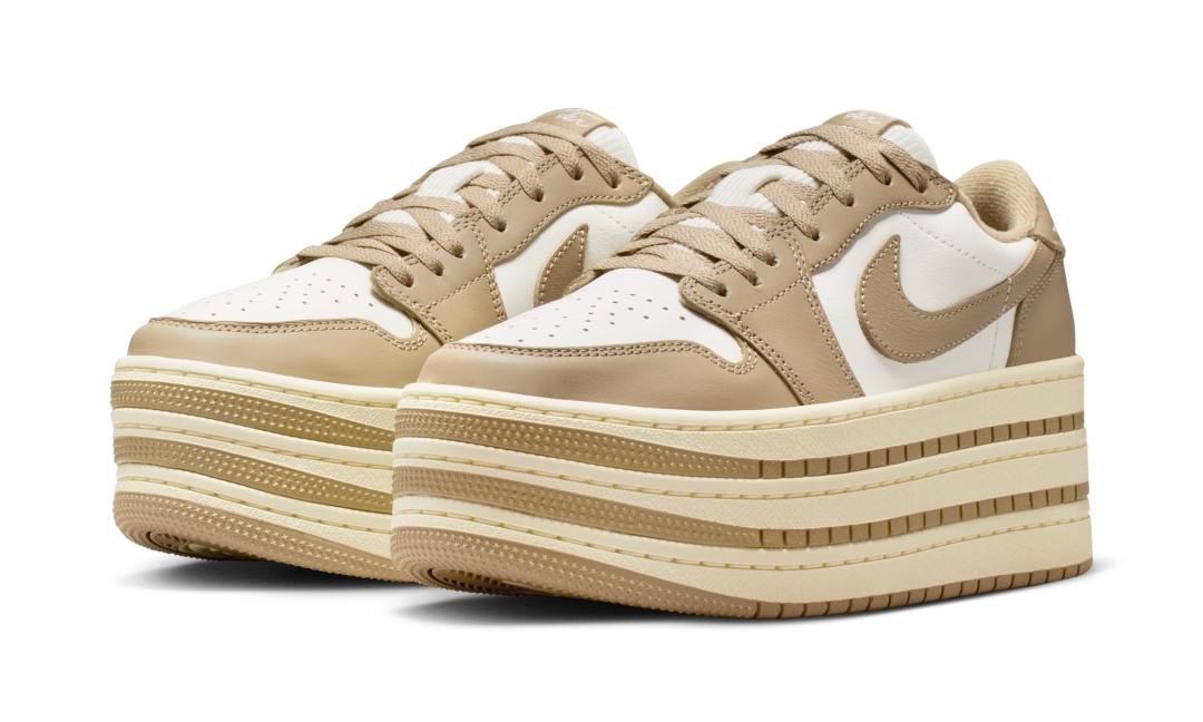 【2026年 4/3 発売】NIKE W AIR JORDAN 1 TRIPLE STACK “Khaki/Sail/Coconut Milk” (ナイキ エア ジョーダン トリプルスタック “カーキ/セイル/ココナッツミルク”) [HV8288-200]