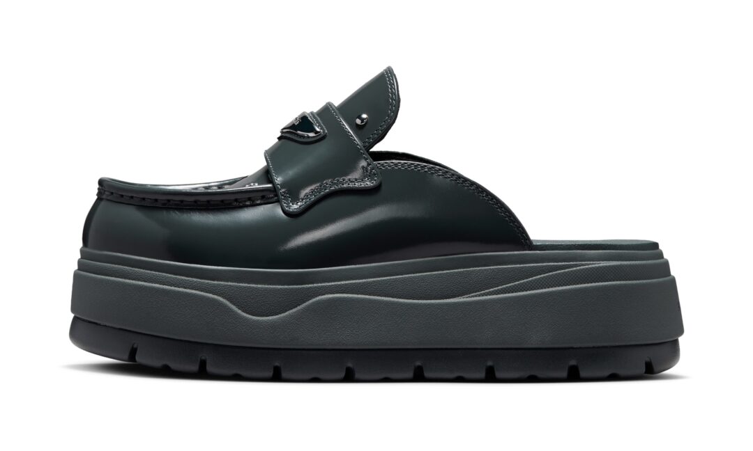 【2026年 3/29 発売】NIKE W AIR JORDAN Loafer Mule “Anthracite/Metallic Silver” (ナイキ エア ジョーダン ローファー ミュール “アンスラサイト/シルバー”) [IO7702-001]