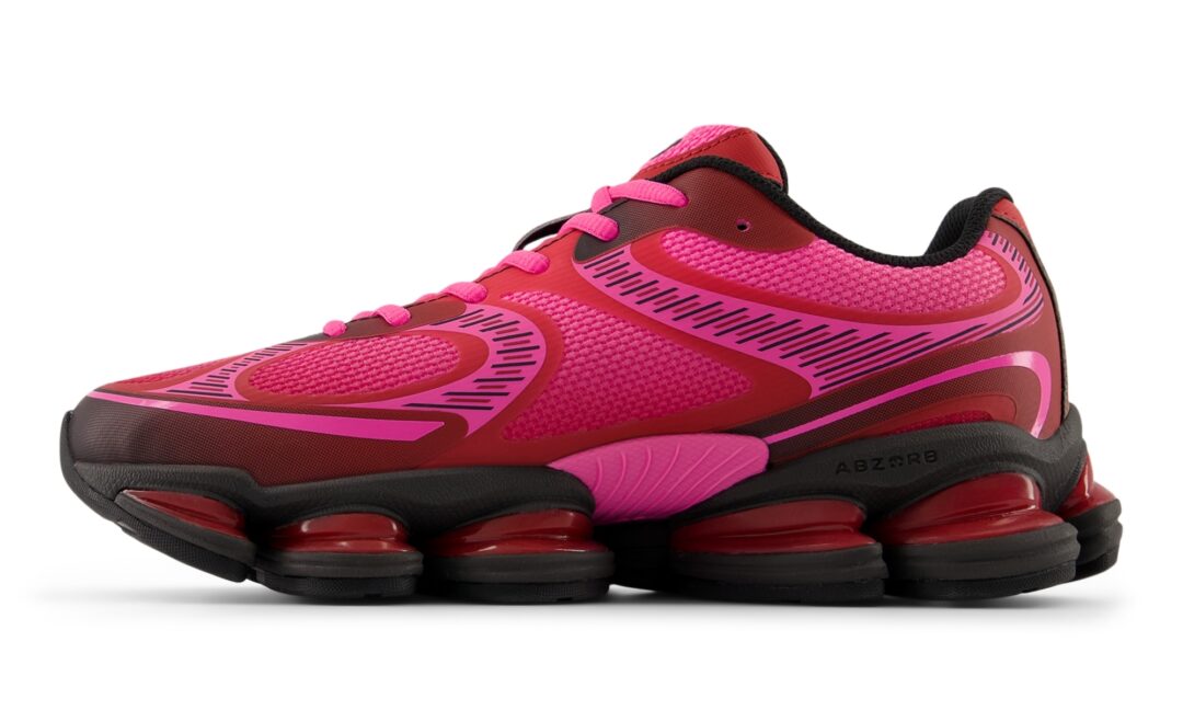 【2026年 発売】New Balance U2000 82I “Pink Heat/Shadow Red” (ニューバランス) [U200082I]