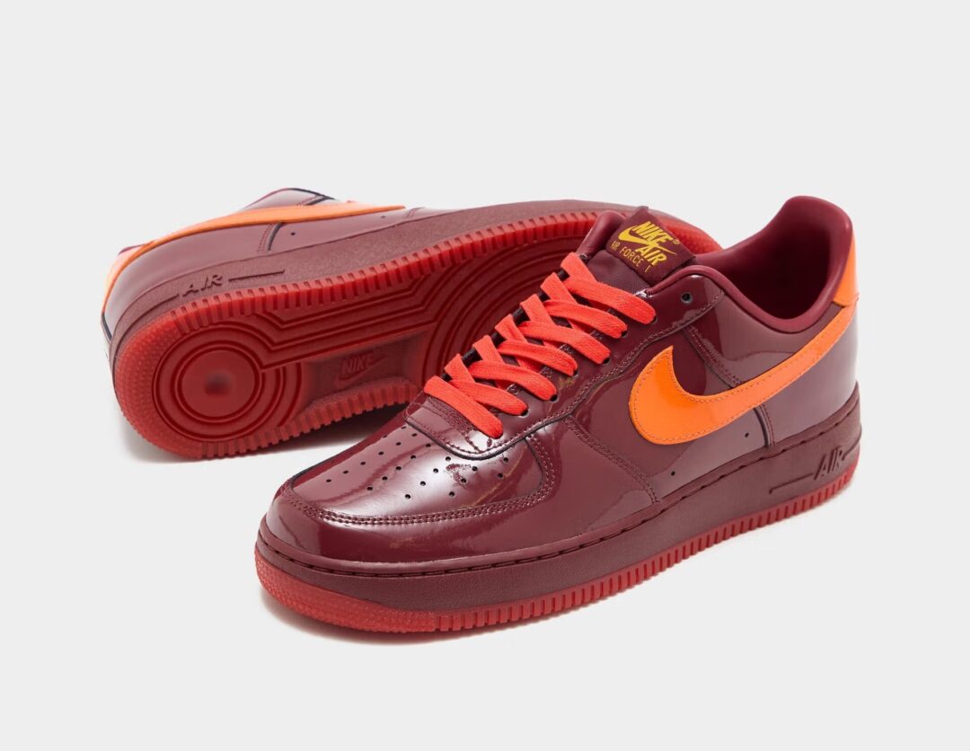 【2026年 発売予定】NIKE AIR FORCE 1 LOW PATENT “Mystic Navy/Dark Team Red/Topaz Gold” (ナイキ エア フォース 1 ロー パテント “ネイビー/レッド/ゴールド”) [IO4489-400/IO4489-601/IO4489-700]