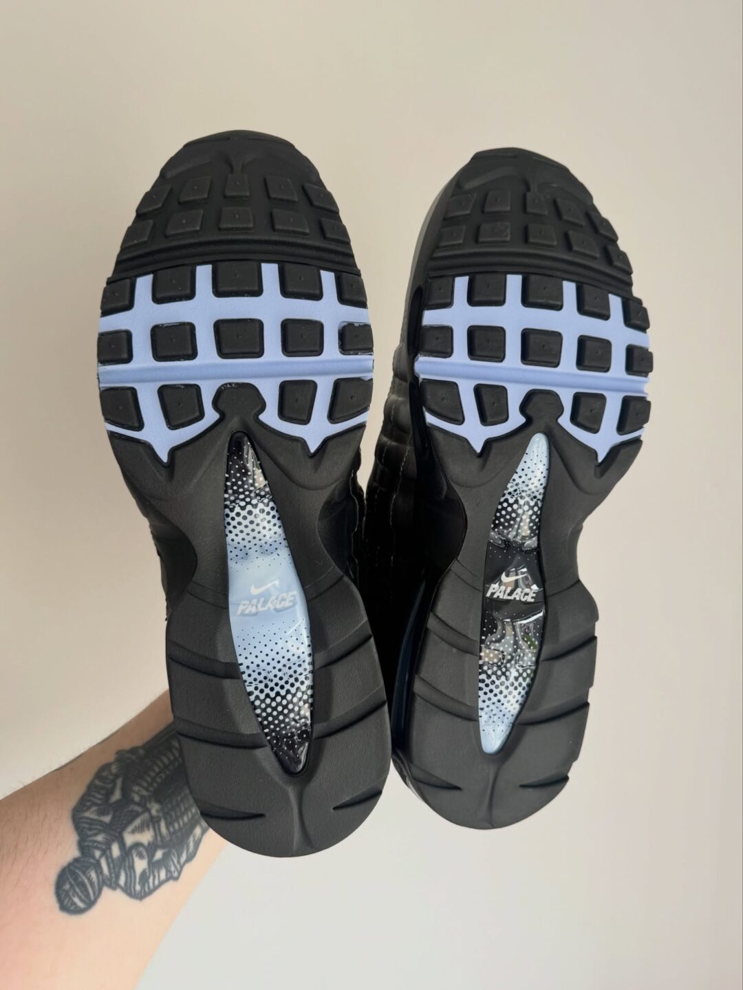 【2026年 4/11 11:00~発売予定】Palace Skateboards × NIKE AIR MAX 95 (パレス スケートボード ナイキ エア マックス) [IQ7708-095]