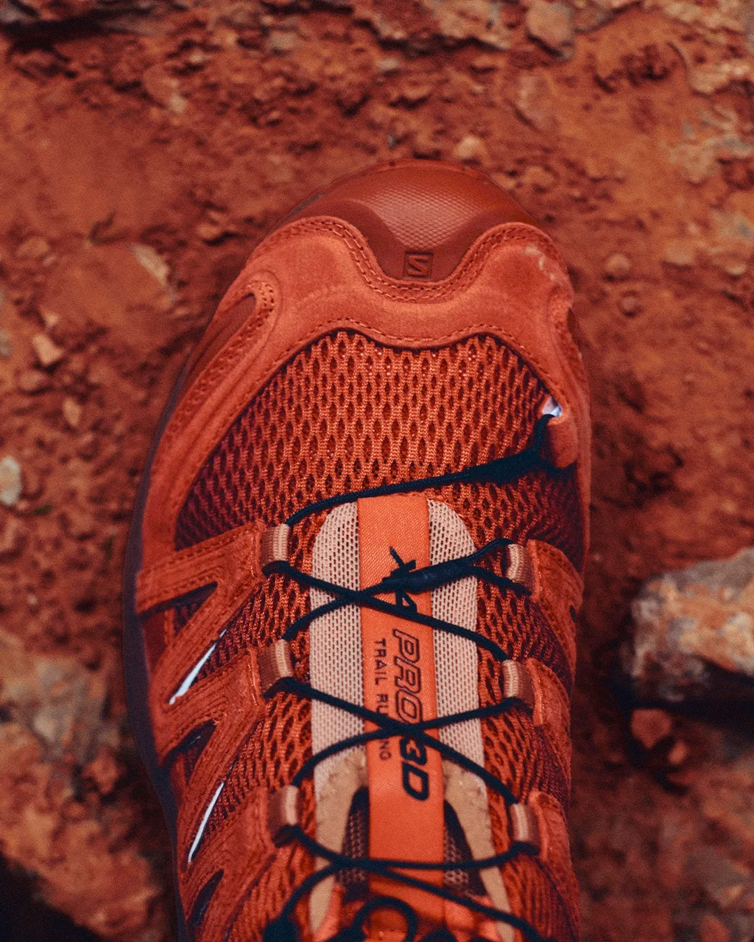 【2026年 3/6 発売】Salomon “RED ASHES CAPSULE” XA PRO 3D & ACS PRO & XT-WHISPER (サロモン “レッドアッシュズカプセル”) [L47968400/L47971400/L47967900]