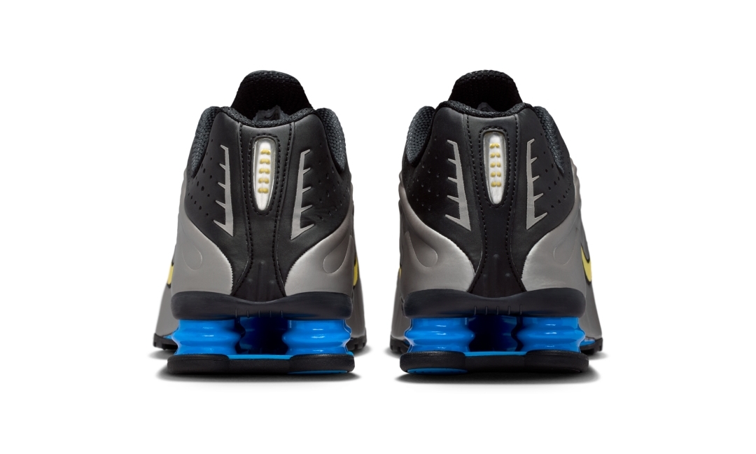 【2026年 3/24 発売】NIKE SHOX R4 “Brazil/Black/Metallic Pewter” (ナイキ ショックス “ブラジル/ブラック/メタリックピューター”) [IO8134-001]