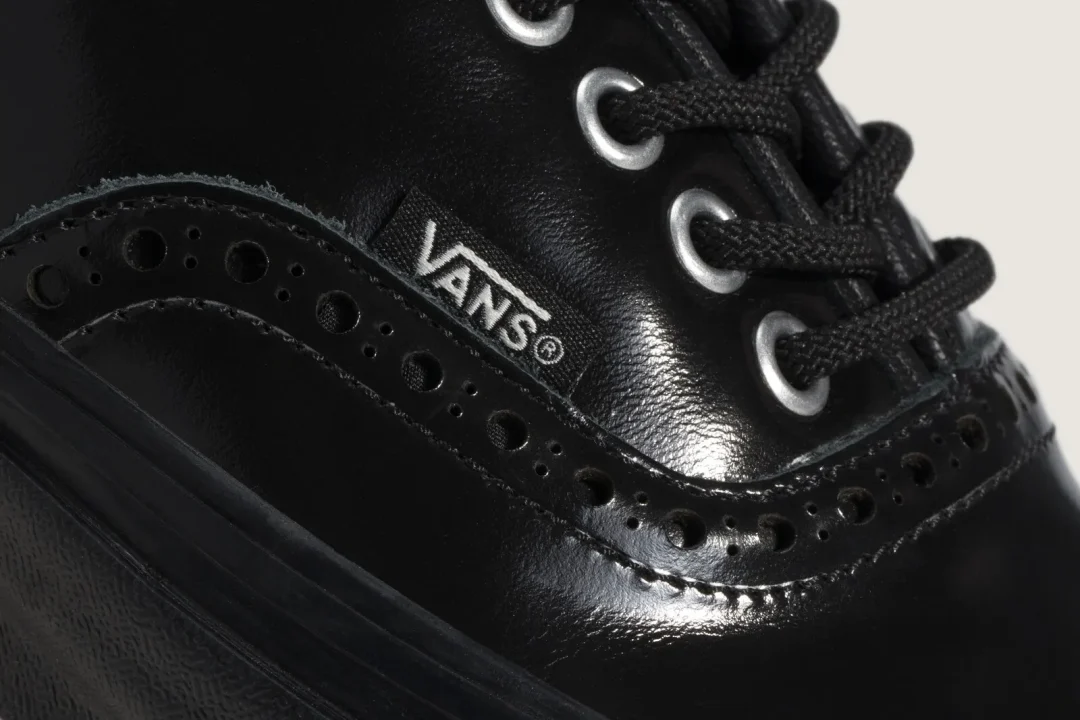 【2026年 3/13 発売】VANS OTW AUTHENTIC 44 SIPED VIBRAM “GLOSS LEATHER BROGUE” (バンズ オーセンティック サイプド ヴィブラム) [VN000V33H9B/VN000V33BKA/VN000V33F0G]