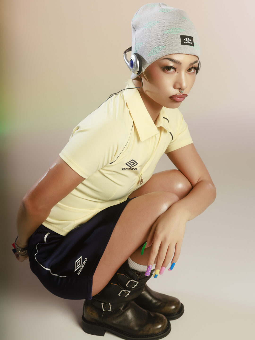 UMBRO × MOUSSY コラボレーション第3弾が2026年 4/2 先行 & 4/17 発売(アンブロ マウジー)