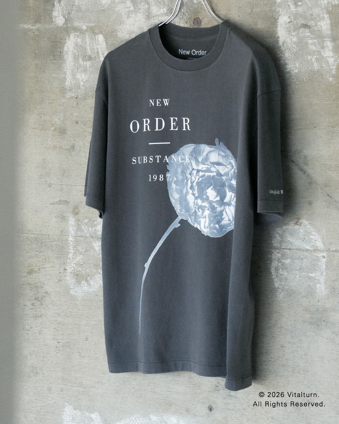ロックバンド「New Order」と「bonjour records」のオフィシャルTシャツが2026年 3/14 発売 (ニューオーダー ボンジュール レコード)