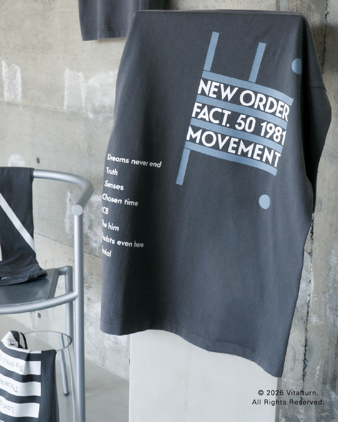 ロックバンド「New Order」と「bonjour records」のオフィシャルTシャツが2026年 3/14 発売 (ニューオーダー ボンジュール レコード)
