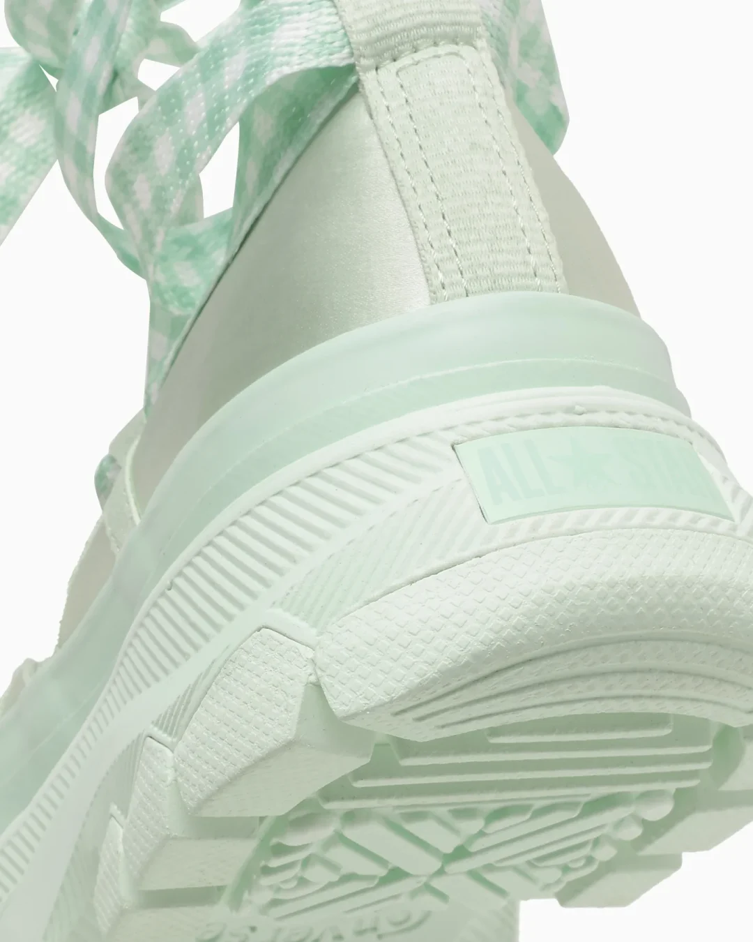 【2026年 3/27 & 3/30 発売】ギンガムチェックのバレエコア要素を掛け合わせた CONVERSE ALL STAR TREKWAVE BL OX (コンバース トレックウエーブ) [31317990/31317991]