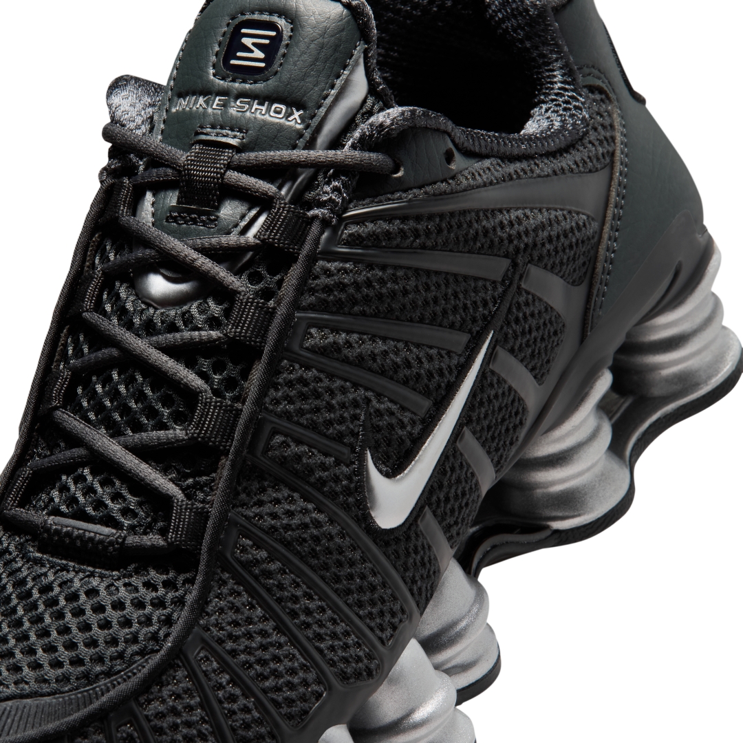 【2026年 発売予定】NIKE SHOX TL “Off Noir/Black/Metallic Silver” (ナイキ ショックス TL “オフノワール/ブラック/メタリックシルバー”) [IH2559-001]