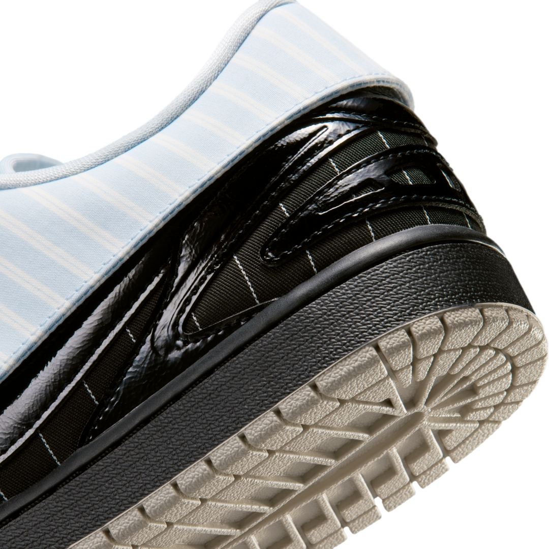 【海外 2026年 3/31 発売予定】NIKE W AIR JORDAN 1 LOW METHOD OF MAKE V3 “Suit & Tie” (ナイキ ウィメンズ エア ジョーダン 1 ロー MM “ メソッドオブメイク/スーツ タイ”) [IR7554-001]