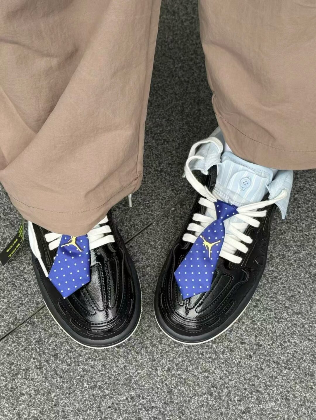 【2026年 発売予定】NIKE W AIR JORDAN 1 LOW METHOD OF MAKE V3 “Black Tuxedo Bow Tie” (ナイキ ウィメンズ エア ジョーダン 1 ロー MM “メソッドオブメイク/ブラック タキシード ボウ タイ”)